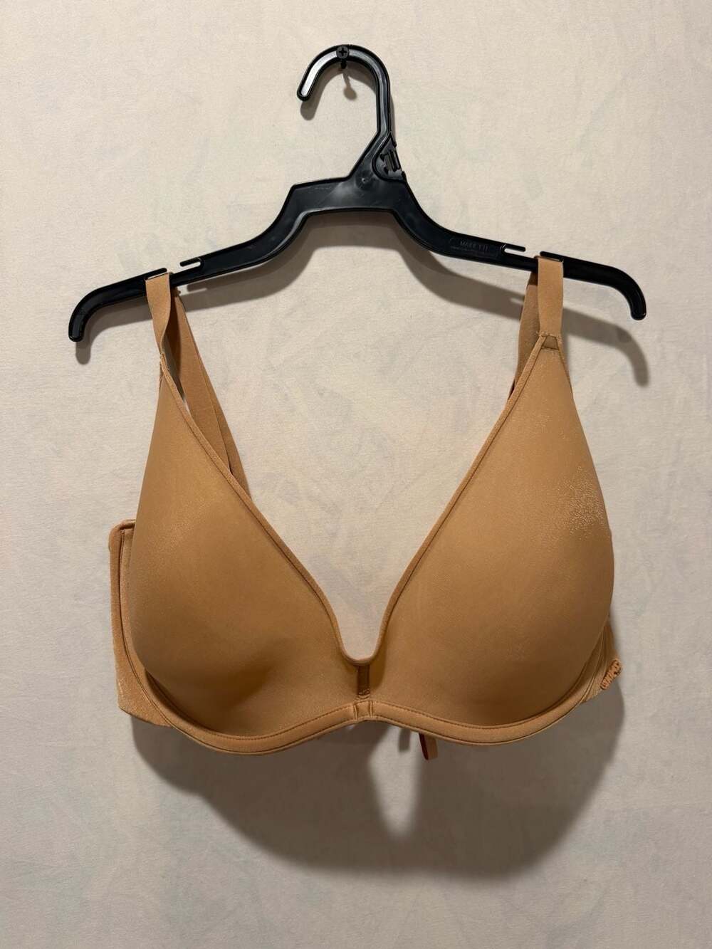 SKIMS Everyday Plunge Bra Nude